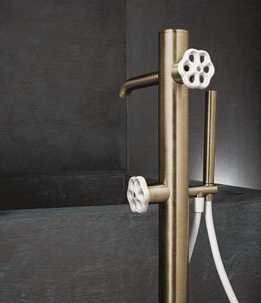 Mitigeur de Baignoire sur Pied en Laiton Fleur (38FL)