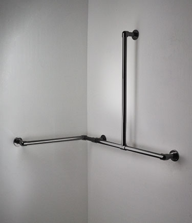 Barre d'appui d'angle classique en forme de L noir chromé (150PBC)