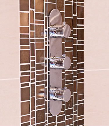 Commande Thermostatique de Douche Ovale Multi-Fonctions (81V)